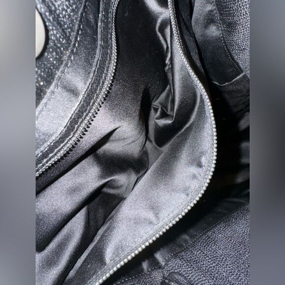 **ULTRA RARE** AUTH VALENTINO BEADED FLOWER BAG - Picture 7 of 16